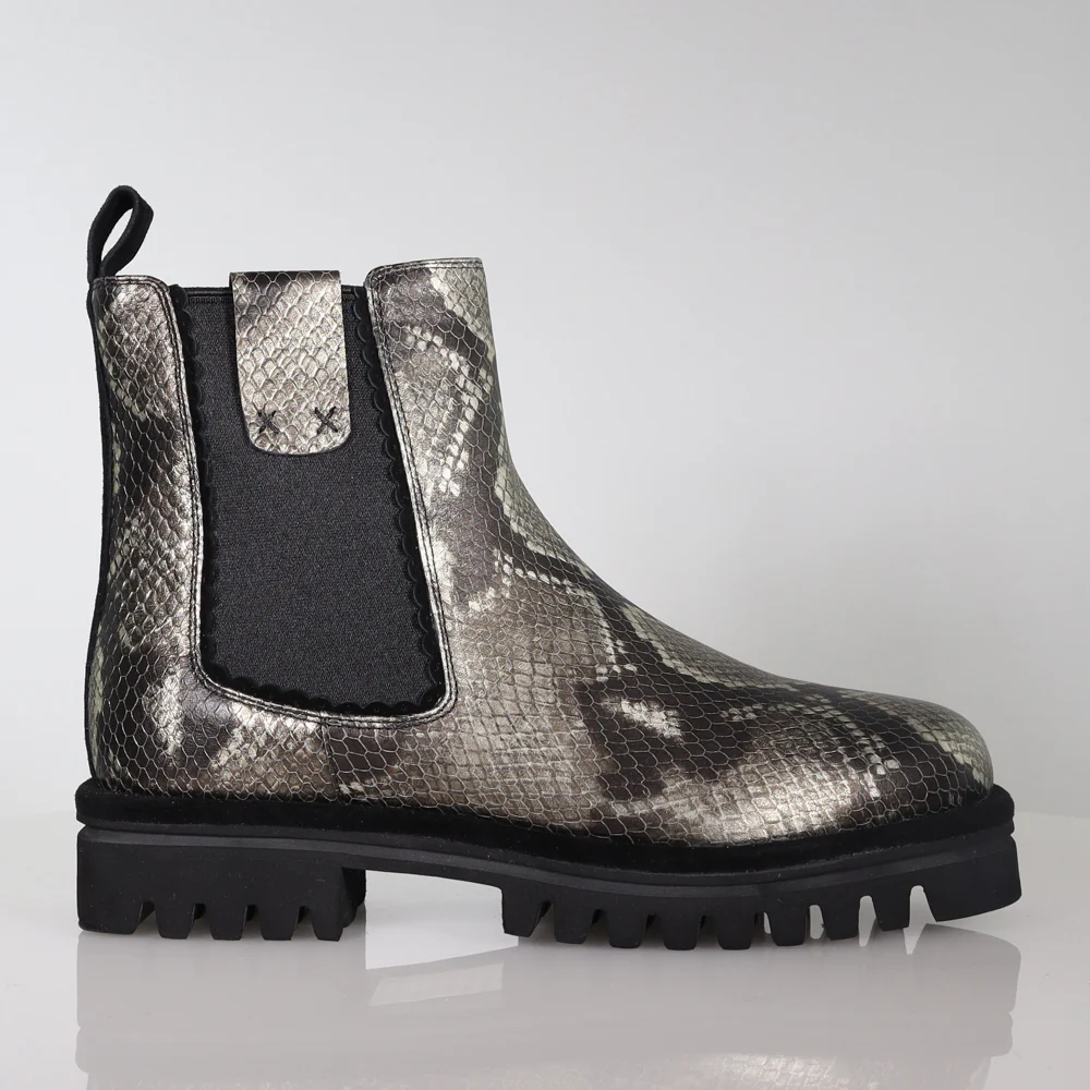 37 SAMPLE - DEMI/METALLIC COBRA