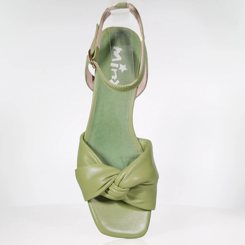 37 SAMPLE - FAYE/MOSS - Image 2