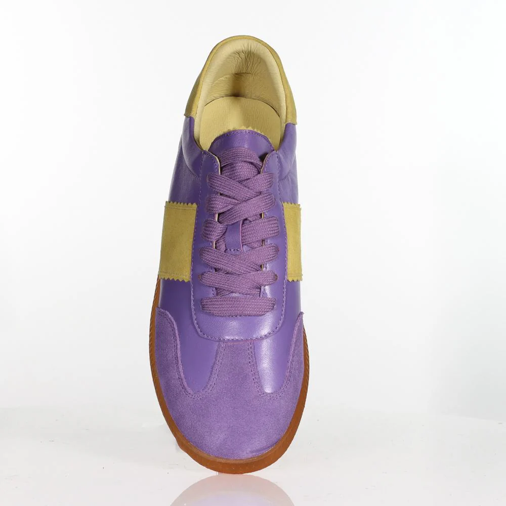37 SAMPLE - HYBRID/LAVENDER SUEDE - Image 2