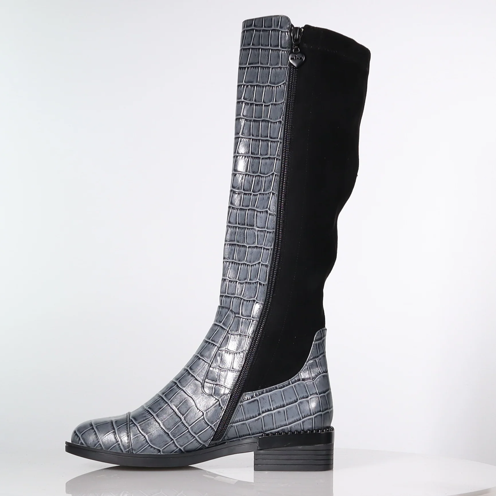 37 SAMPLE - LAUREN/SLATE CROC - Image 3