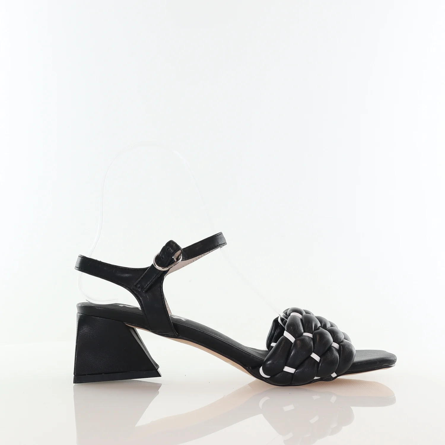 37 SAMPLE - ONE OFF/QUILTED BLACK HEELS
