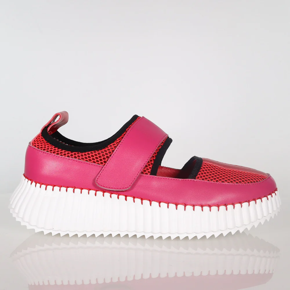 37 SAMPLE - SCOOBY/HOT PINK RED