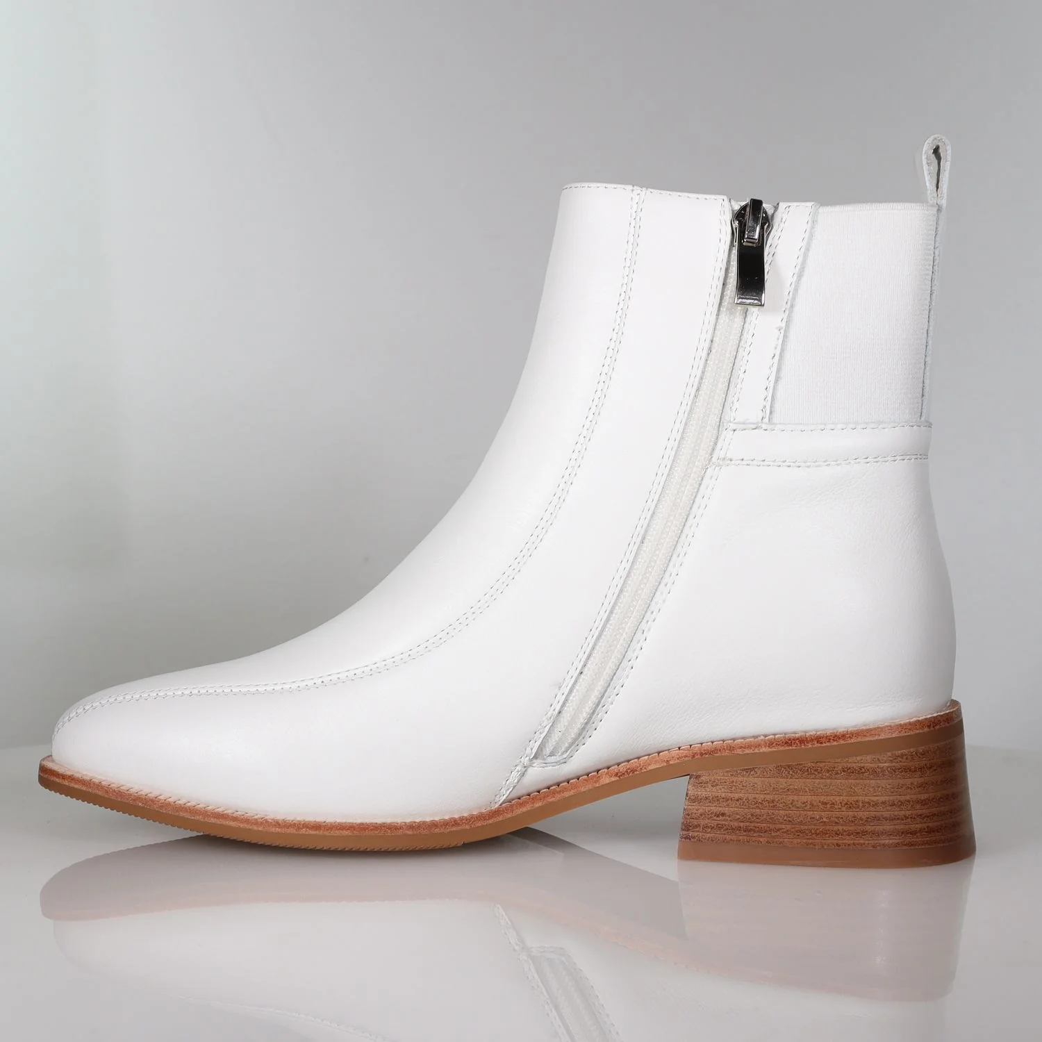 37 SAMPLE - STRIDER/WHITE - Image 3