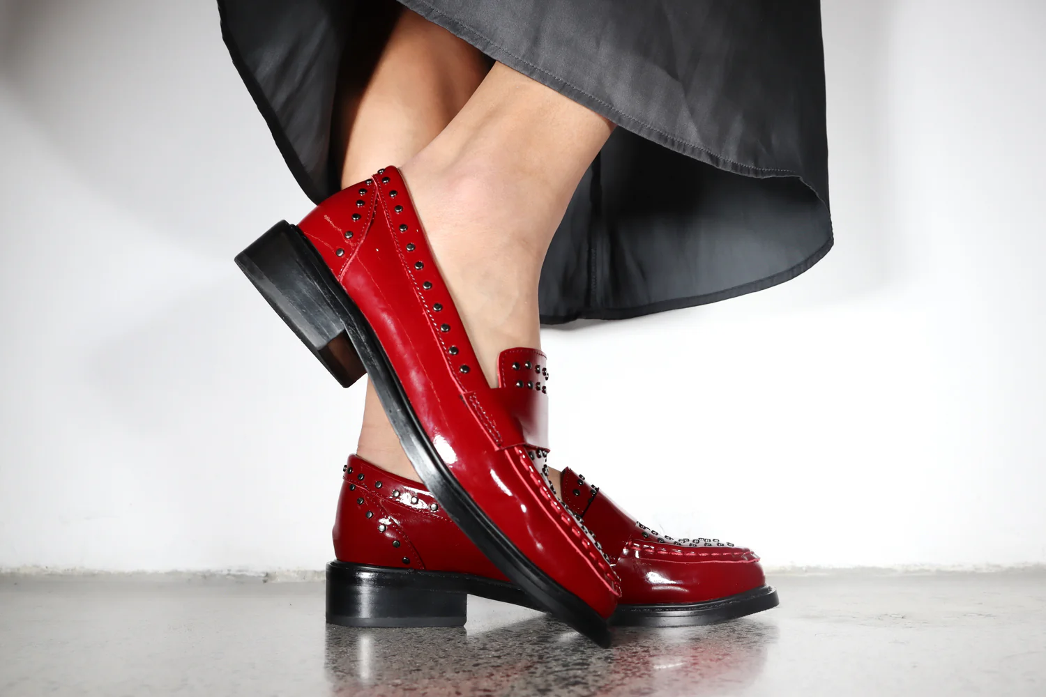 37 SAMPLE - VESPER STUD/CHERRY PATENT - Image 3