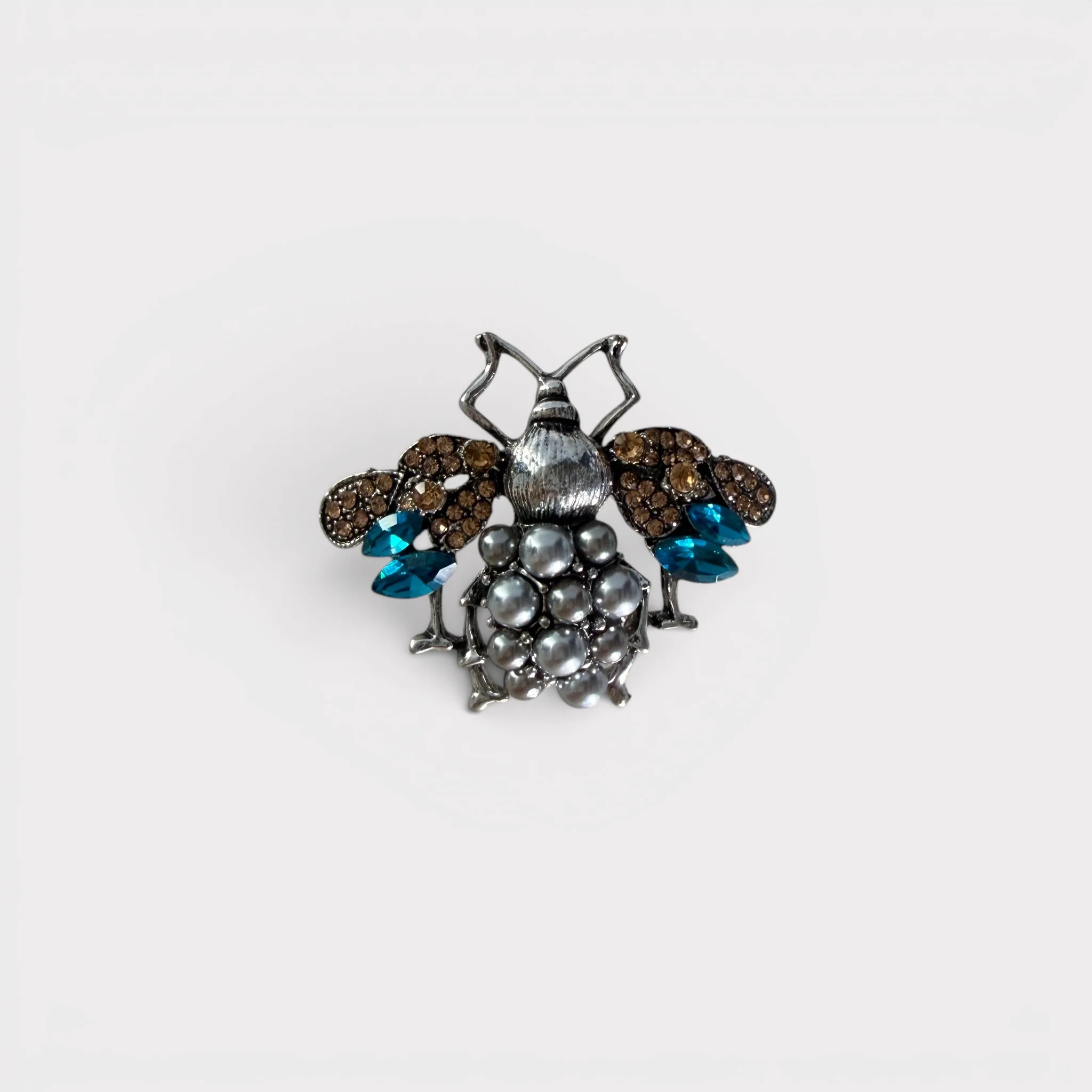 Brooch - Image 16