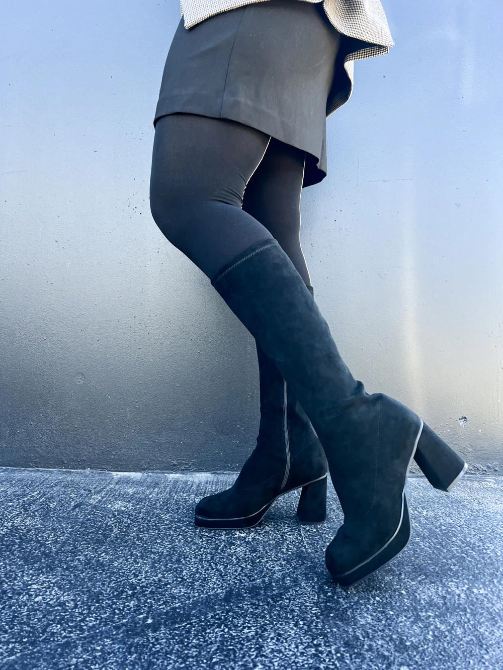 Christina - Last Pair - Image 4