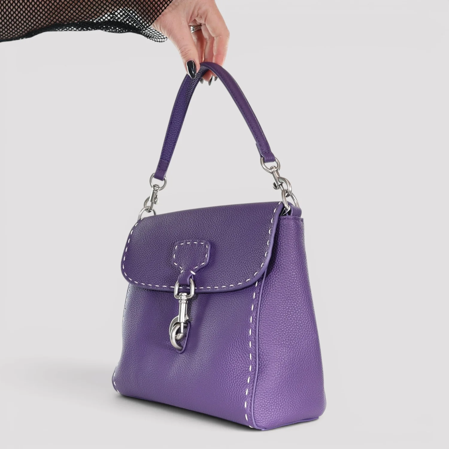 HOOKED ON YOU - Leather Crossbody Handbag - Image 22