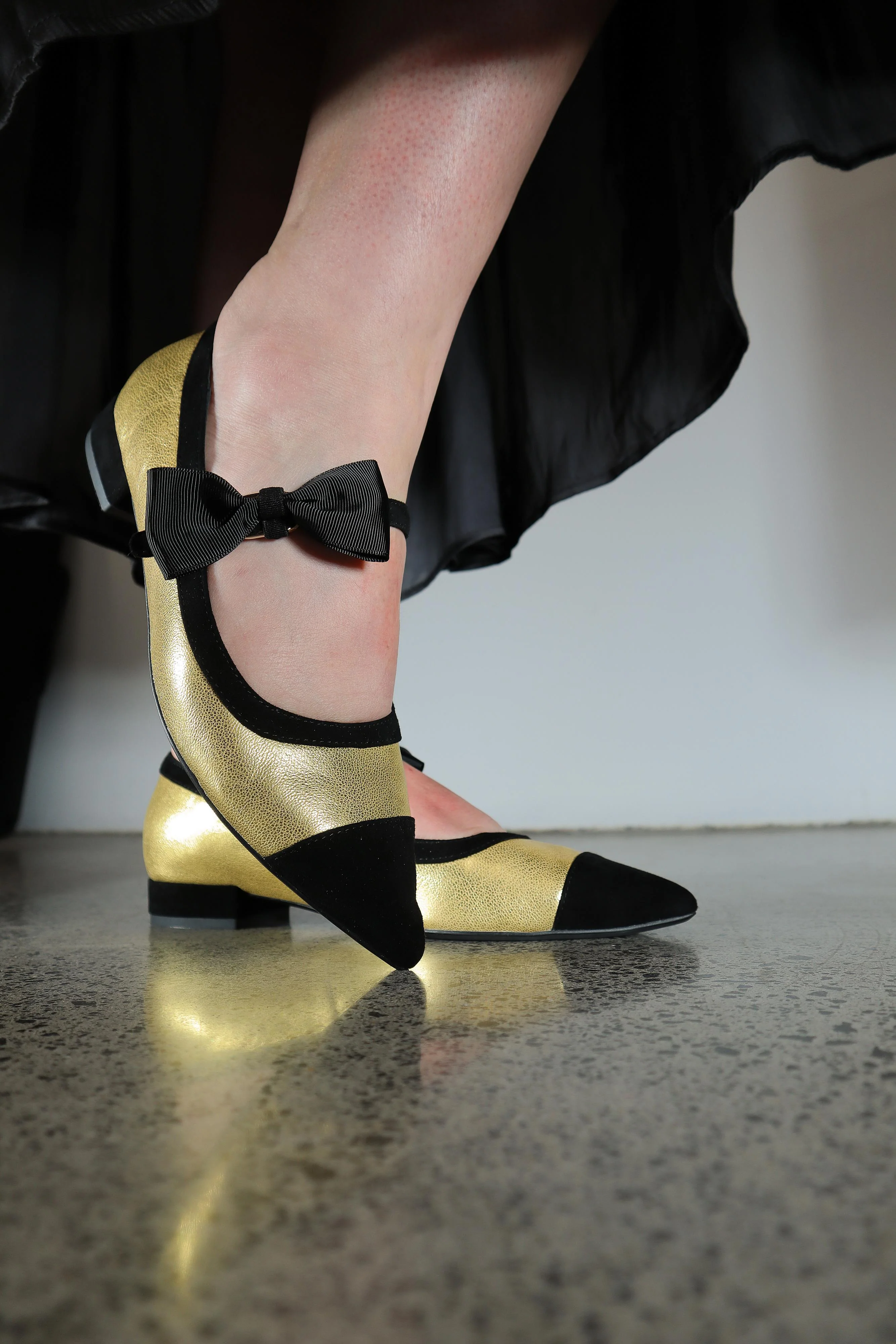 Whitney - LAST PAIRS - Image 3